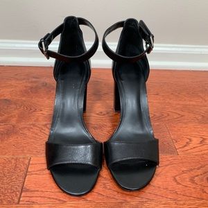 RALPH LAUREN HEELS 👡